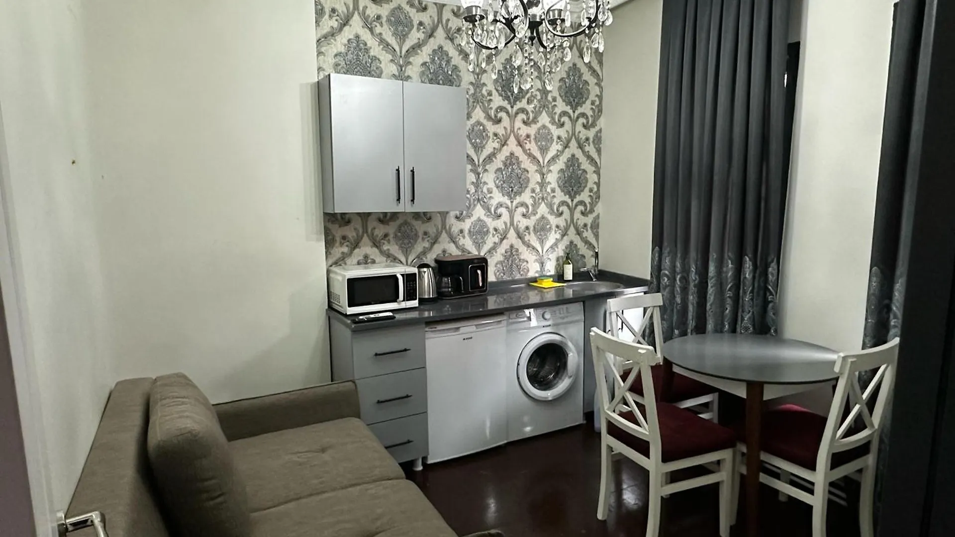 Seven Roses Apart Hotel Istanbul 0*,